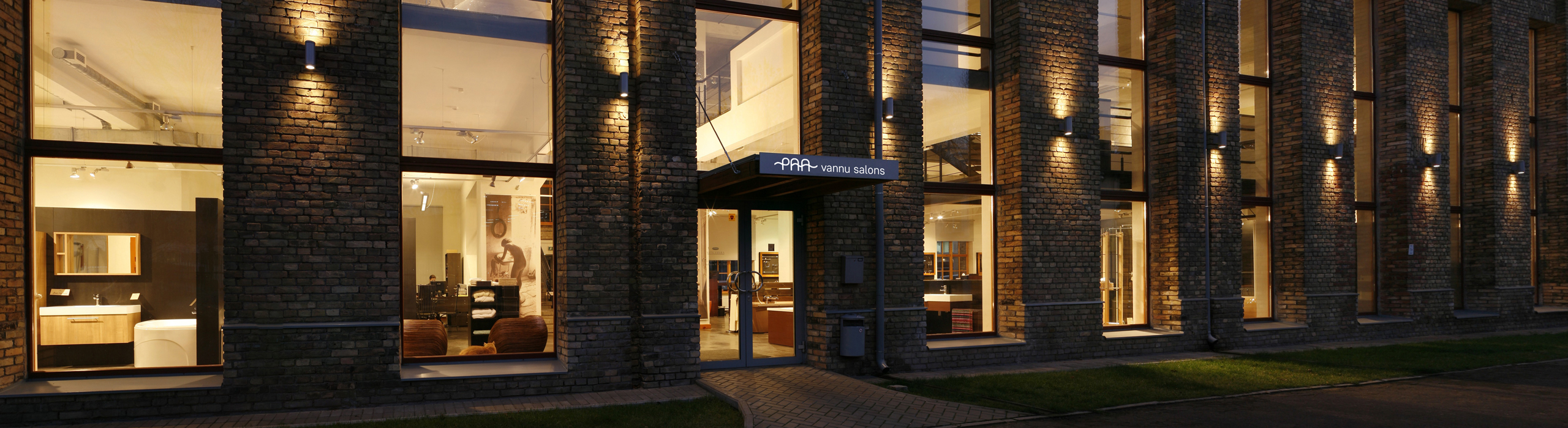 PAA-Vannu-salons-foto-nakts-skice